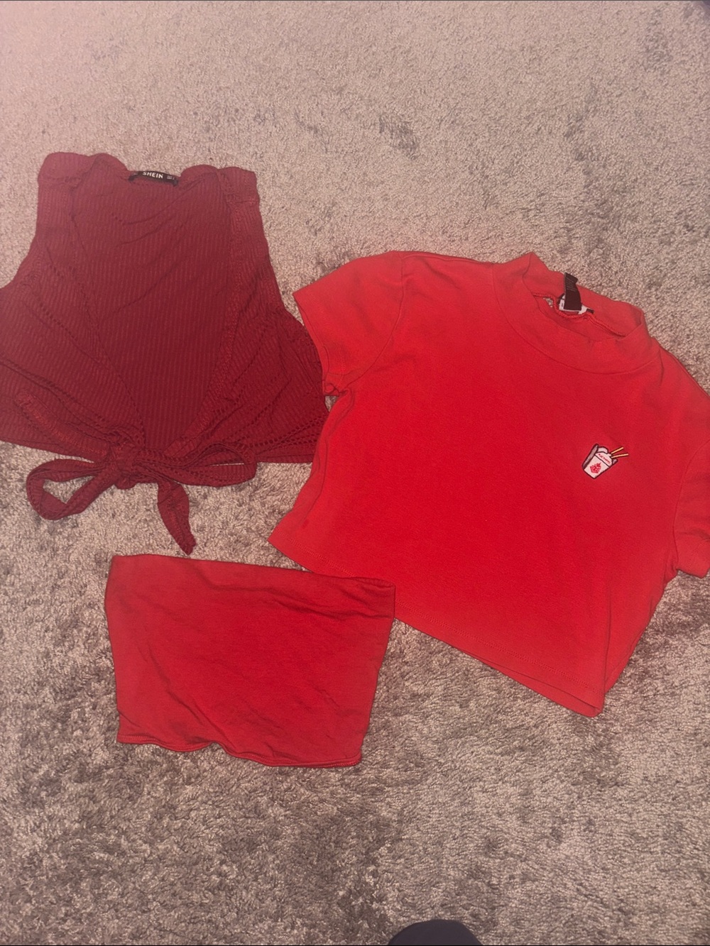 ❤️RED TOPS BUNDLE❤️